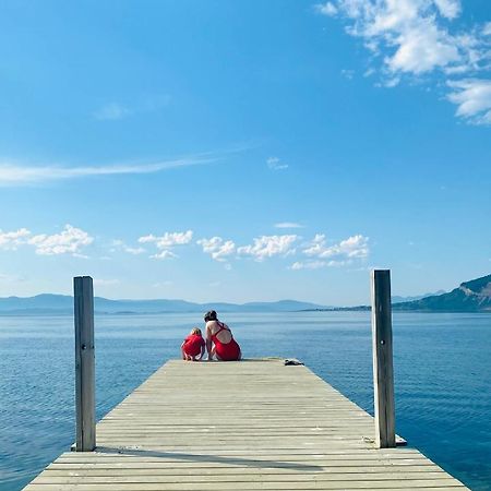 Nice Little House Right By The Sea, Stunning View Rensa Extérieur photo